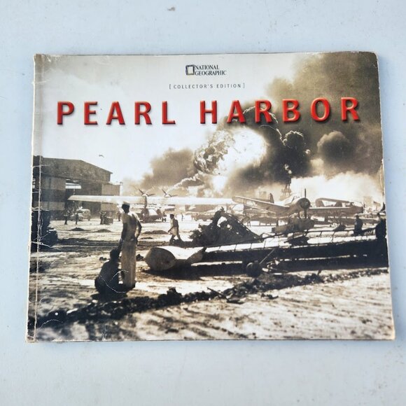 Pearl Harbor National Geographic Collector's Edition World War 2 WWII Book Great - Picture 1 of 11